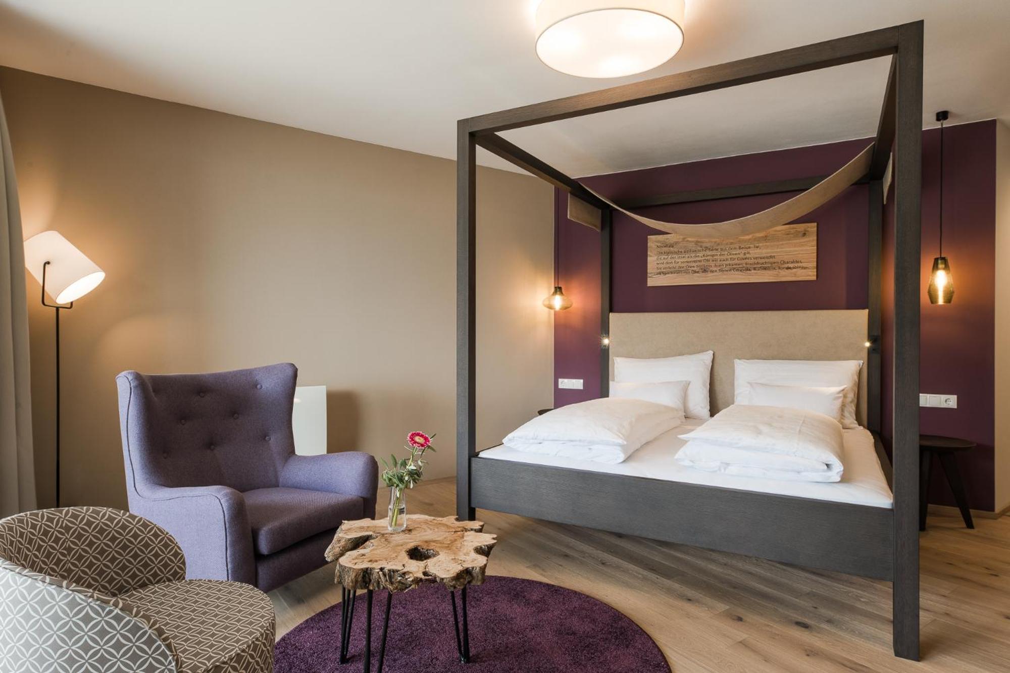 Oliven- & Genusshotel Hirzer Schenna Chambre photo