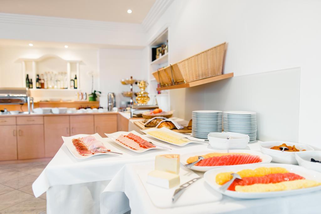 Oliven- & Genusshotel Hirzer Schenna Extérieur photo