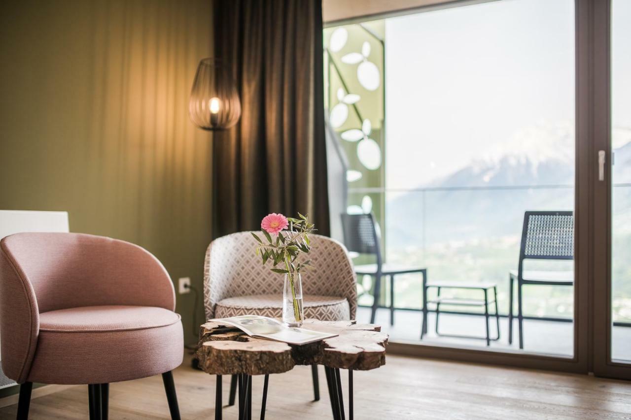 Oliven- & Genusshotel Hirzer Schenna Extérieur photo