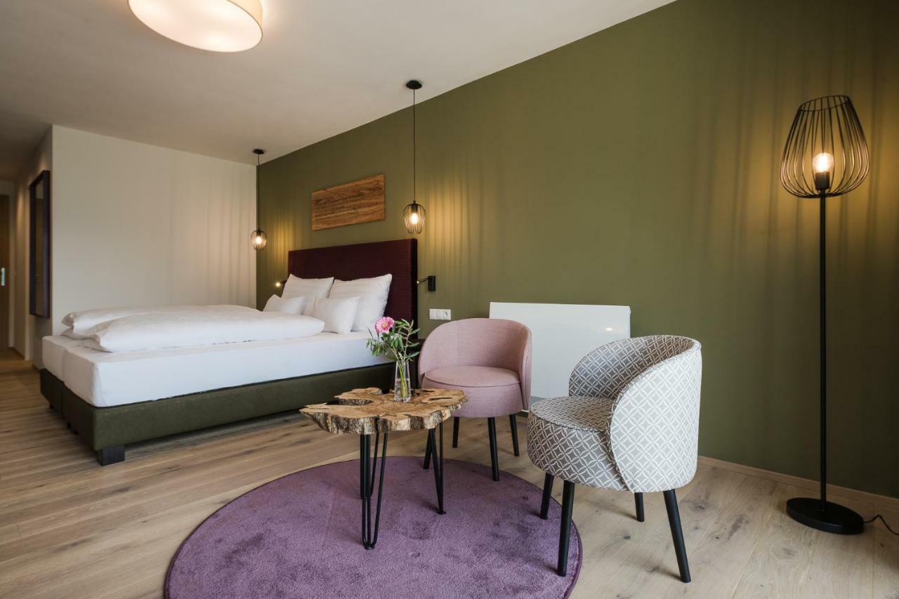 Oliven- & Genusshotel Hirzer Schenna Extérieur photo