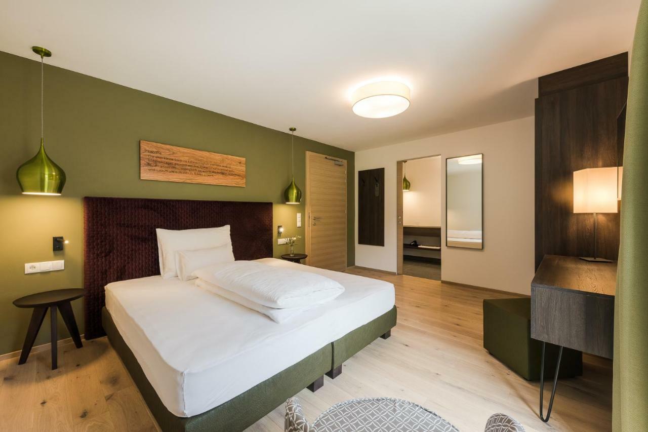 Oliven- & Genusshotel Hirzer Schenna Extérieur photo